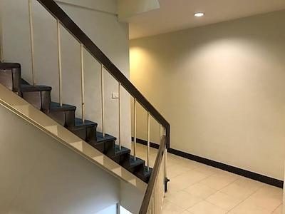 یوربان هاوس