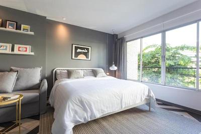 وکیشین بانکوک د آرتیستیک هوم