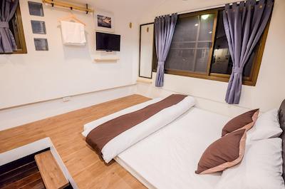 تی سمی هاوس هاستل