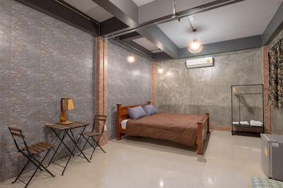 ساواتدی گست هاوس د اورجینال