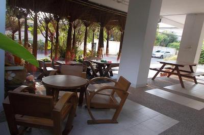 د گاردن لیوینگ