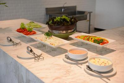 تینیدی هتل بانکوک گلف کلاب