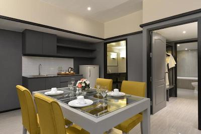 تینیدی هتل بانکوک گلف کلاب