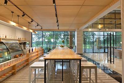 تینیدی هتل بانکوک گلف کلاب