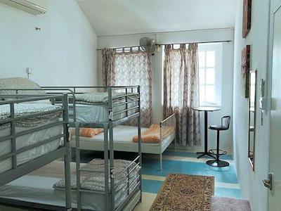 دراپ این سینگاپور