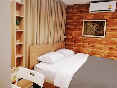 وایت هاوس هاستل