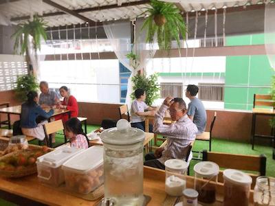 وایت هاوس هاستل