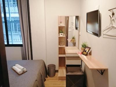 وایت هاوس هاستل