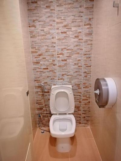 وایت هاوس هاستل