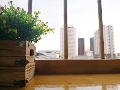 وایت هاوس هاستل