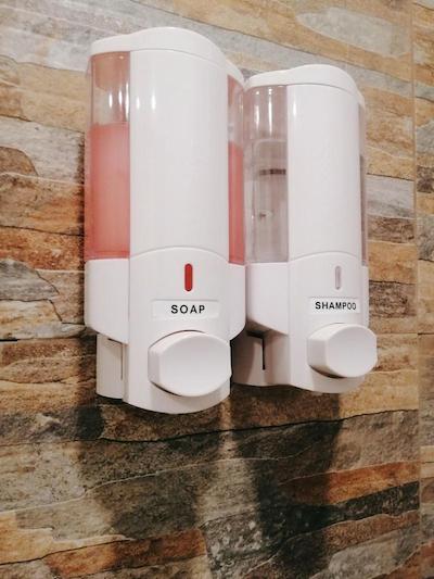 وایت هاوس هاستل