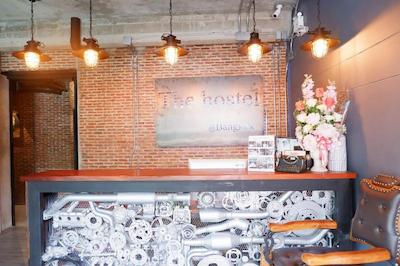 یوتاکا د هاستل بانگوک