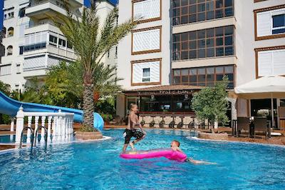 بلا براو سوییت هتل