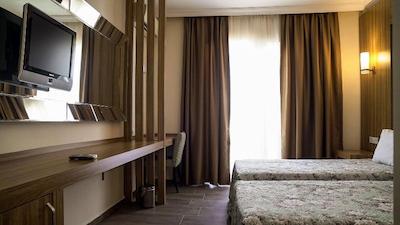 دیونیسوز هتل