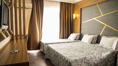 دیونیسوز هتل