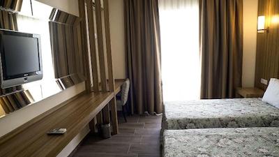 دیونیسوز هتل