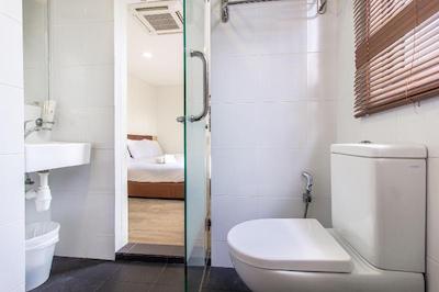 زن روم مکنزی