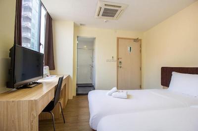 زن روم مکنزی