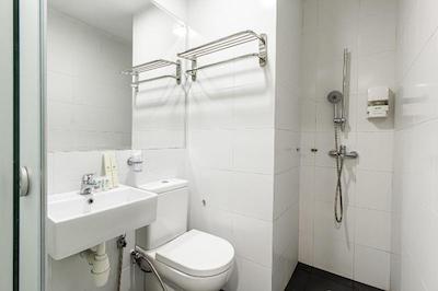 زن روم مکنزی