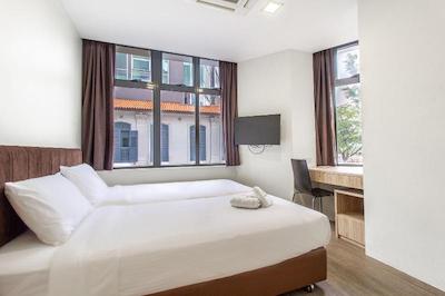 زن روم مکنزی