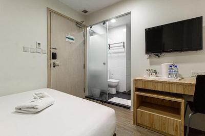 زن روم مکنزی