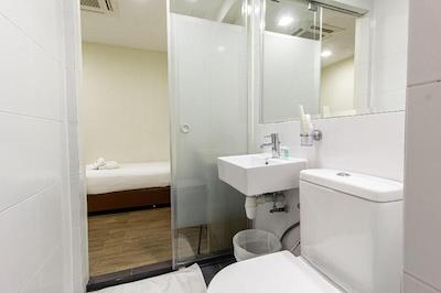 زن روم مکنزی