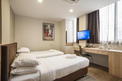 زن روم مکنزی