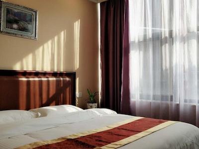 گرین تری این شانگهای شیشان نشنال توریست ری