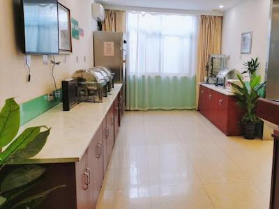 گرین تری این شانگهای ساوت ژیانگیانگ رود