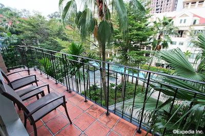 تری تاپز اگزکیوتیو رزیدنس