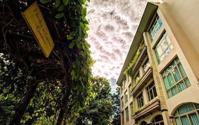 تری تاپز اگزکیوتیو رزیدنس