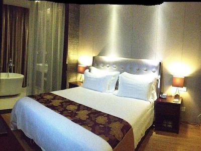 باولنگ هوم لایک هتل شانگهای چانگ زینگ برنچ