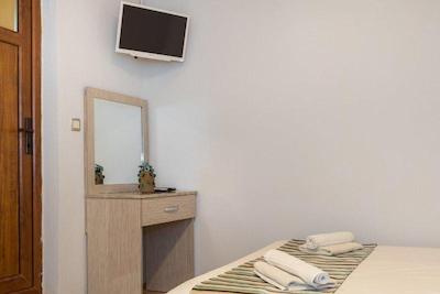 لیکیا یانارتاس بانگالوز