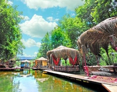 لیکیا ادراسا هتل