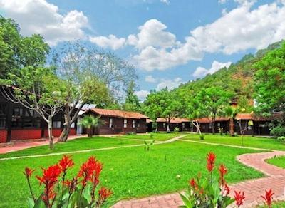 لیکیا ادراسا هتل