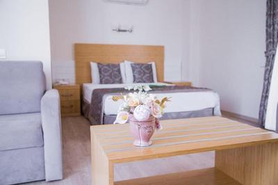 رزیدنس ریورو