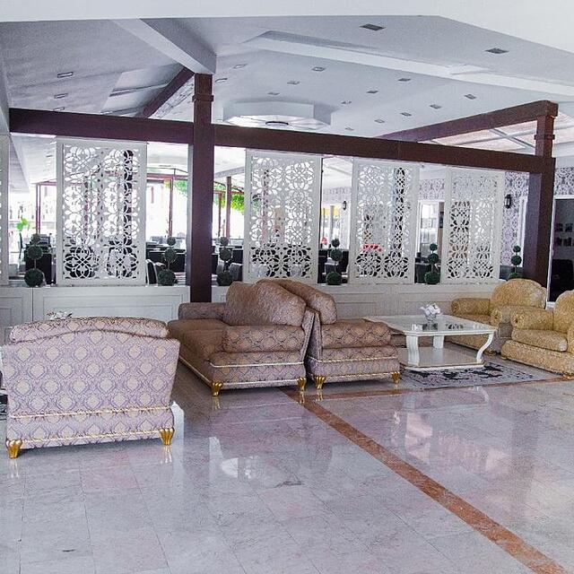 رزیدنس ریورو