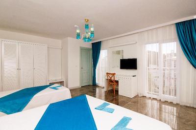 یازار لارا هتل