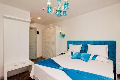 یازار لارا هتل