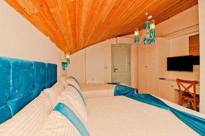 یازار لارا هتل