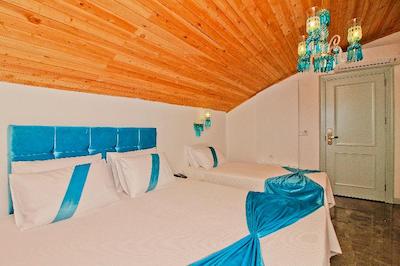 یازار لارا هتل