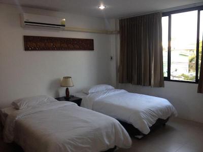 لاکی لافت فوکت