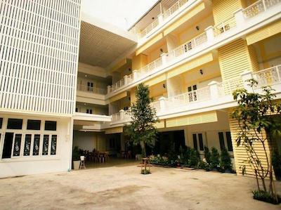 اس آر آی کرانگتپ هتل