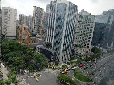 لاکی هالیدی هتل