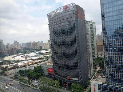 لاکی هالیدی هتل