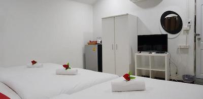 ان کی گست هاوس