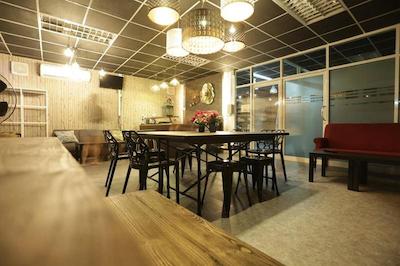 تایگر لیلی هاستل