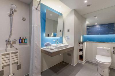 هالیدی این اکسپرس شانگهای جیادینگ سنتر