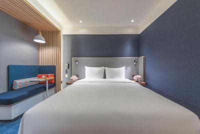 هالیدی این اکسپرس شانگهای جیادینگ سنتر