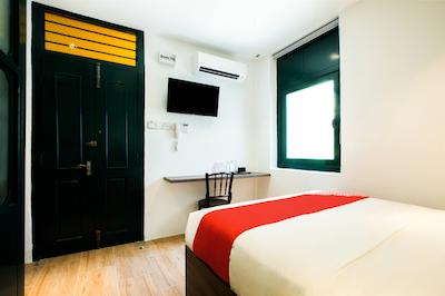 اویو ۸۹۴۶۶ ایسترن هتل